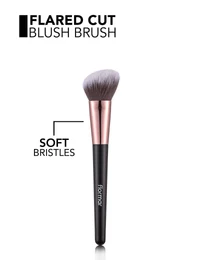 Flormar Flared Cut Blush Brush 3
