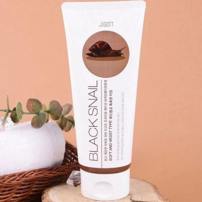 Exfoliant de fata Jigott Black Snail Peeling Gel 180ml 2