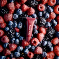 Бальзам для губ Lavish Care Lip Balm 3