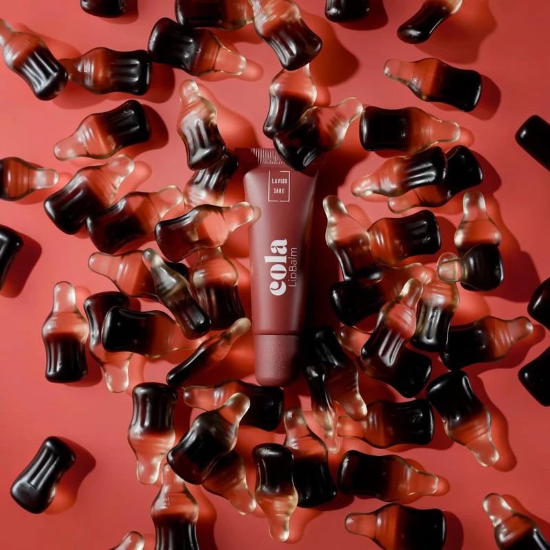 Бальзам для губ Lavish Care Lip Balm 3