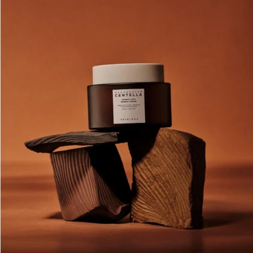 Cremă de faţă Skin1004 Madagascar Centella Probio-Cica Enrich Cream 50 ml