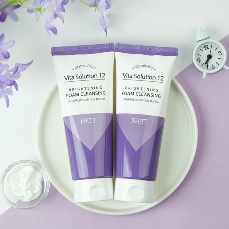 Пенка для очищения лица Jigott Vita Solution 12 Brightening Foam Cleansing 180 ml 3