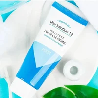 Пенка для очищения лица Jigott Vita Solution 12 Moisture Foam Cleansing 180ml 3