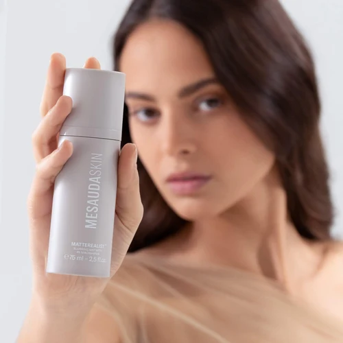 Mist pentru faţă Mesauda Matterealist Blurring Mist 4% Niacinamide 75 ml