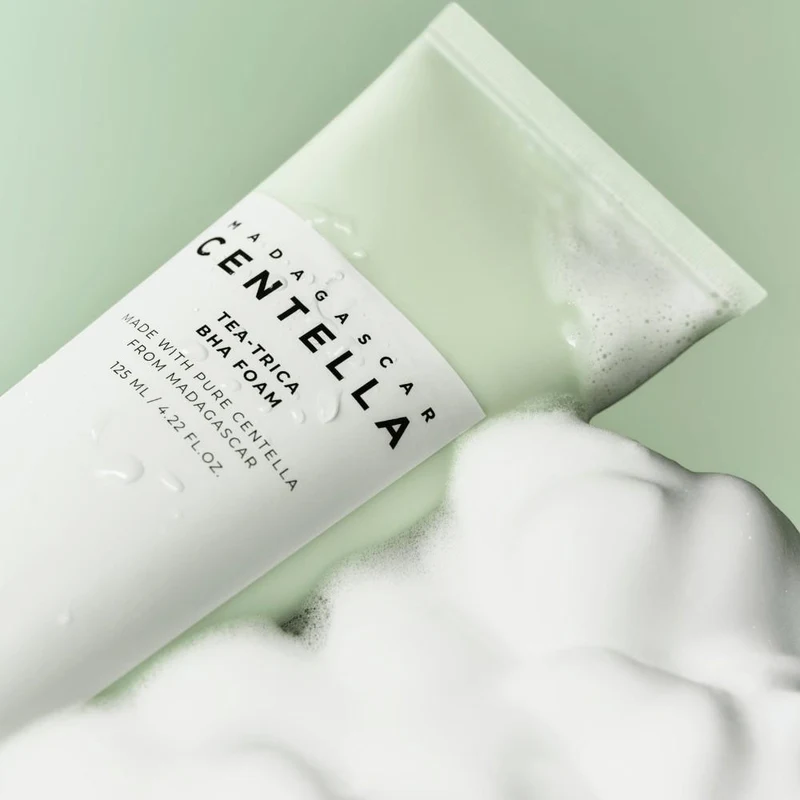 Spuma de curatare p/u fata Skin1004 Madagascar Centella Tea-Trica BHA Foam 125 ml 2