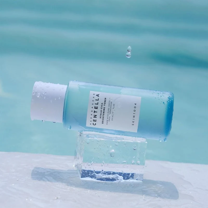 Tonic p/u fata Skin1004 Madagascar Centella Hyalu-Cica Brightening Toner 210 ml 3