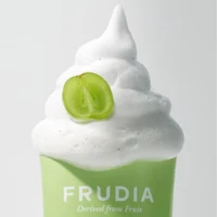 Пенка для очищения лица Frudia Green Grape Pore Control Scrub Cleansing Foam 2