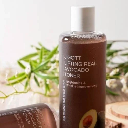 Tonic p/u fata Jigott Lifting Real Avocado Toner 300ml
