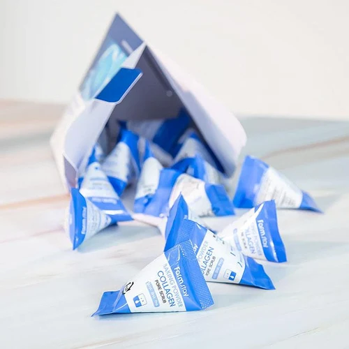 Exfoliant de fata Farmstay Collagen Baking Powder Pore Scrub 7 g