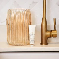 Крем для рук Grace Cole Nectarine Blossom & Grapefruit Hand and Nail Cream 30ml 2