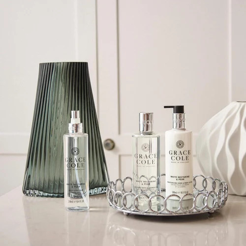 Set ingrijire p/u corp Grace Cole White Nectarine & Pear Body Care Pampering Duo
