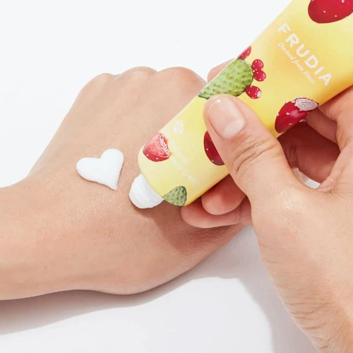 Crema de maini Frudia My Orchard Hand Cream
