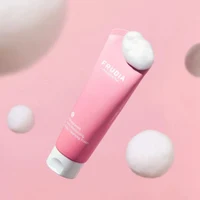 Spuma p/u curatarea fetei Frudia Derived from Fruit Cleansing 4