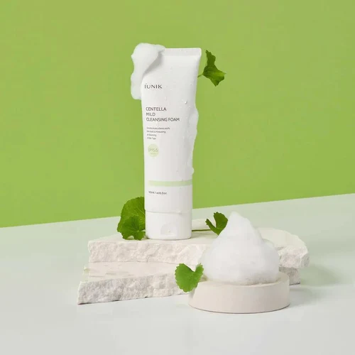 Spuma p/u curatarea fetei Iunik Centella Mild Cleasing Foam 120ml