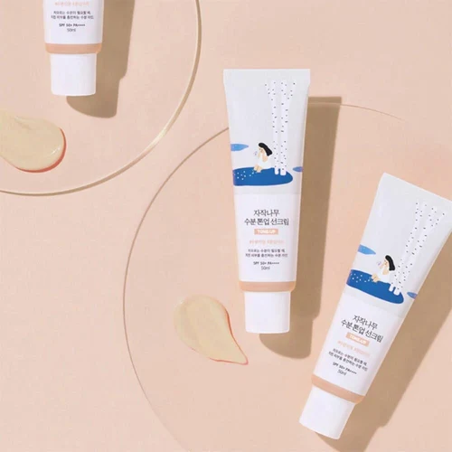 Protecție solară pentru față Round Lab Birch Juice Moisturizing Tone-Up Sunscreen SPF50+ PA++++ 50ml