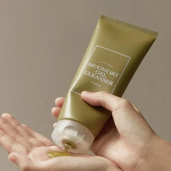 Гель для очищения лица I'm from Mugwort Gel Cleanser 2