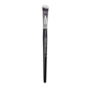 Nascita Pro Plus Angled Concealer Brush