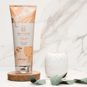 Boutique Amber Musk & Vanilla Body Scrub 225g