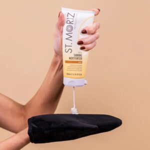 St Moriz Professional Golden Glow Tanning Moisturiser 200 ml